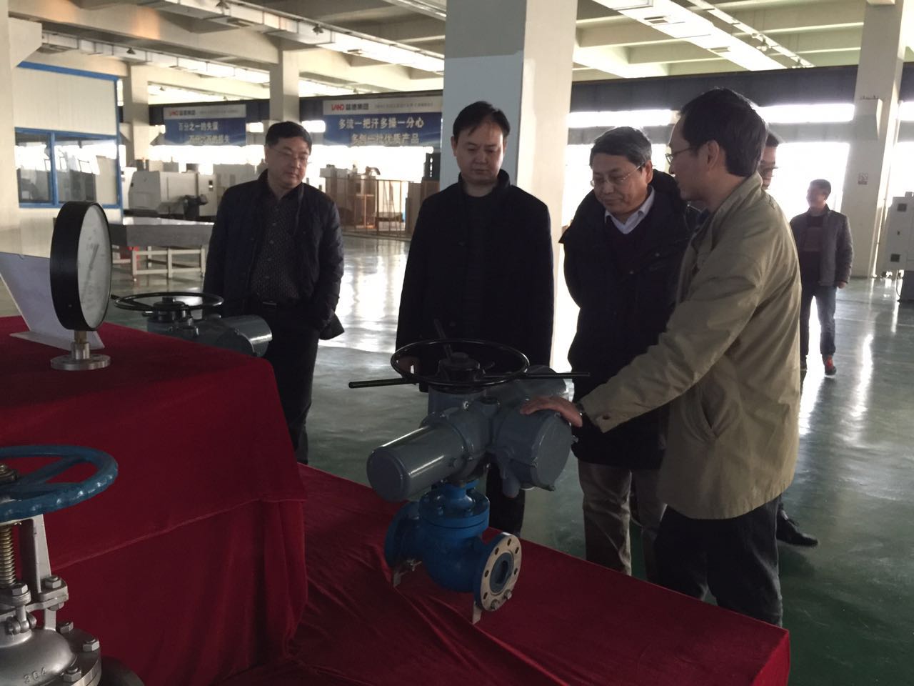 我院院長(zhǎng)李文輝率隊(duì)調(diào)研安徽天長(zhǎng)經(jīng)濟(jì)技術(shù)開(kāi)發(fā)區(qū)