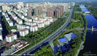 區域經濟發展要擺脫路徑依賴，主動轉型突破