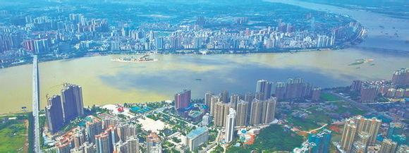 產(chǎn)業(yè)集聚與城市經(jīng)濟圈的互動關(guān)系分析--基于新經(jīng)濟地理學的視角