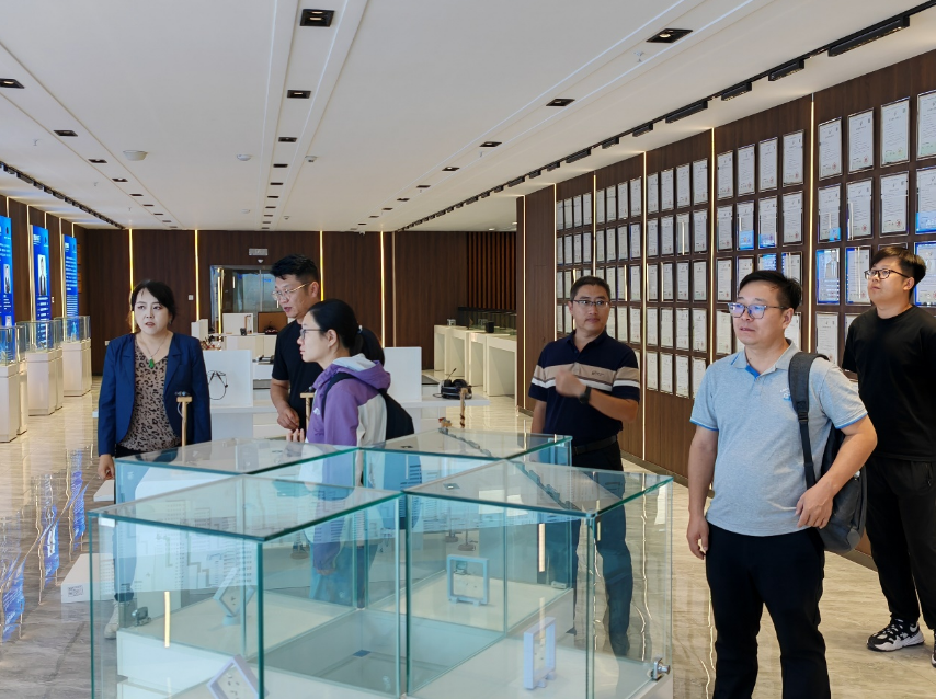 錨向新質(zhì)生產(chǎn)力,書寫逐高新華章——我院赴赤峰高新區(qū)調(diào)研